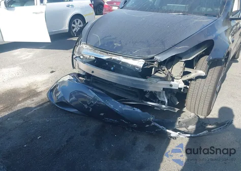 2022 Tesla Model Y Long Range Dual Motor All-Wheel Drive из США, поврежденный, VIN 7SAYGDEE2NF533358